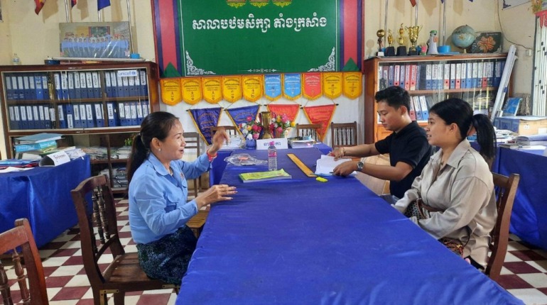 អង្គការរក្សាកុមារសហការជាមួយក្រុមហ៊ុន ISAPURA បានចុះពិនិត្យមើលទីតាំងសាងសង់អគារបន្ទប់ទឹកស្អាតនៅសាលាបឋមសិក្សាតាំងក្រសាំង ស្ថិតនៅភូមិវាំងខាងត្បូង ឃុំតាំងក្រសាំង ស្រុកសន្ទុក ខេត្តកំពង់ធំ។