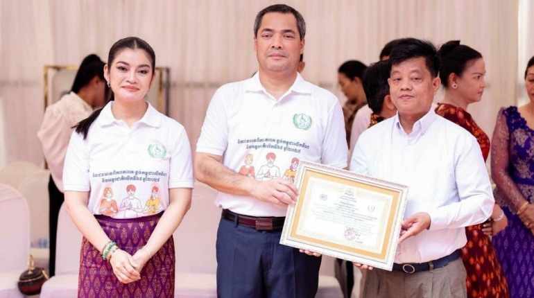 អង្គការរក្សាកុមារបានឧបត្ថម្ភថវិកា សម្រាប់អបអរសាទរទិវាជនមានពិការភាពគ-ថ្លង់កម្ពុជាលើកទី១៣ និងអន្តរជាតិលើកទី៦៨ ក្រោមប្រធានបទ “រួមគ្នាយល់ដឹងអំពីភាសាសញ្ញានៅក្នុងសង្គម”។…