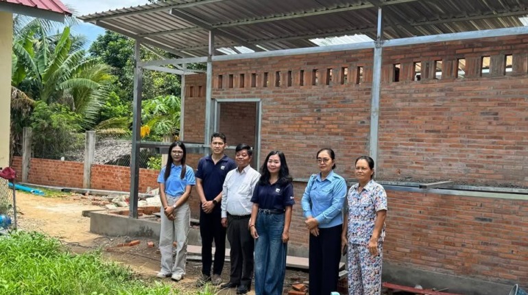 ជិតដល់ដំណាក់កាលបញ្ចប់ហើយ! សូមថ្លែងអំណរគុណយ៉ាងជ្រាលជ្រៅចំពោះតំណាង ធនាគារ PPCBank ដែលបានអញ្ជើញចុះមកពិនិត្យវឌ្ឍនភាពការងារដោយផ្ទាល់។…